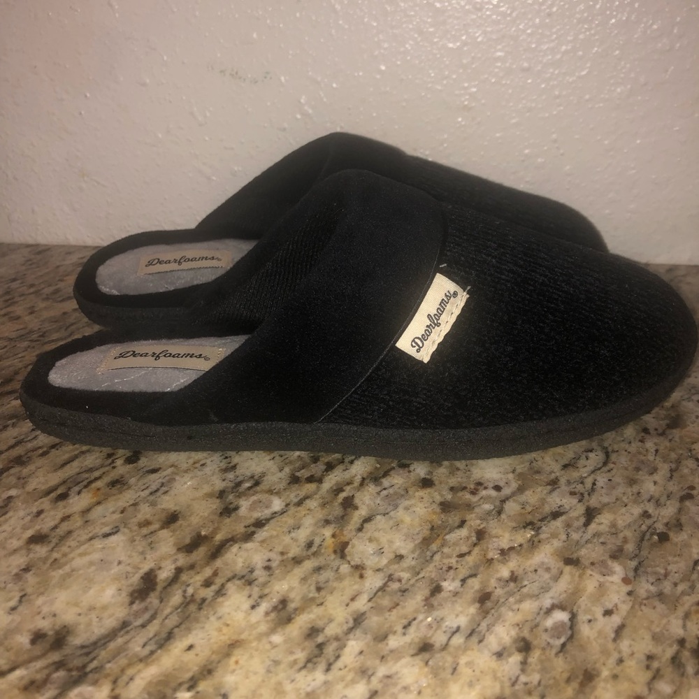 Dearfoams Slip On Slippers Women’s Size  7-8 wide width